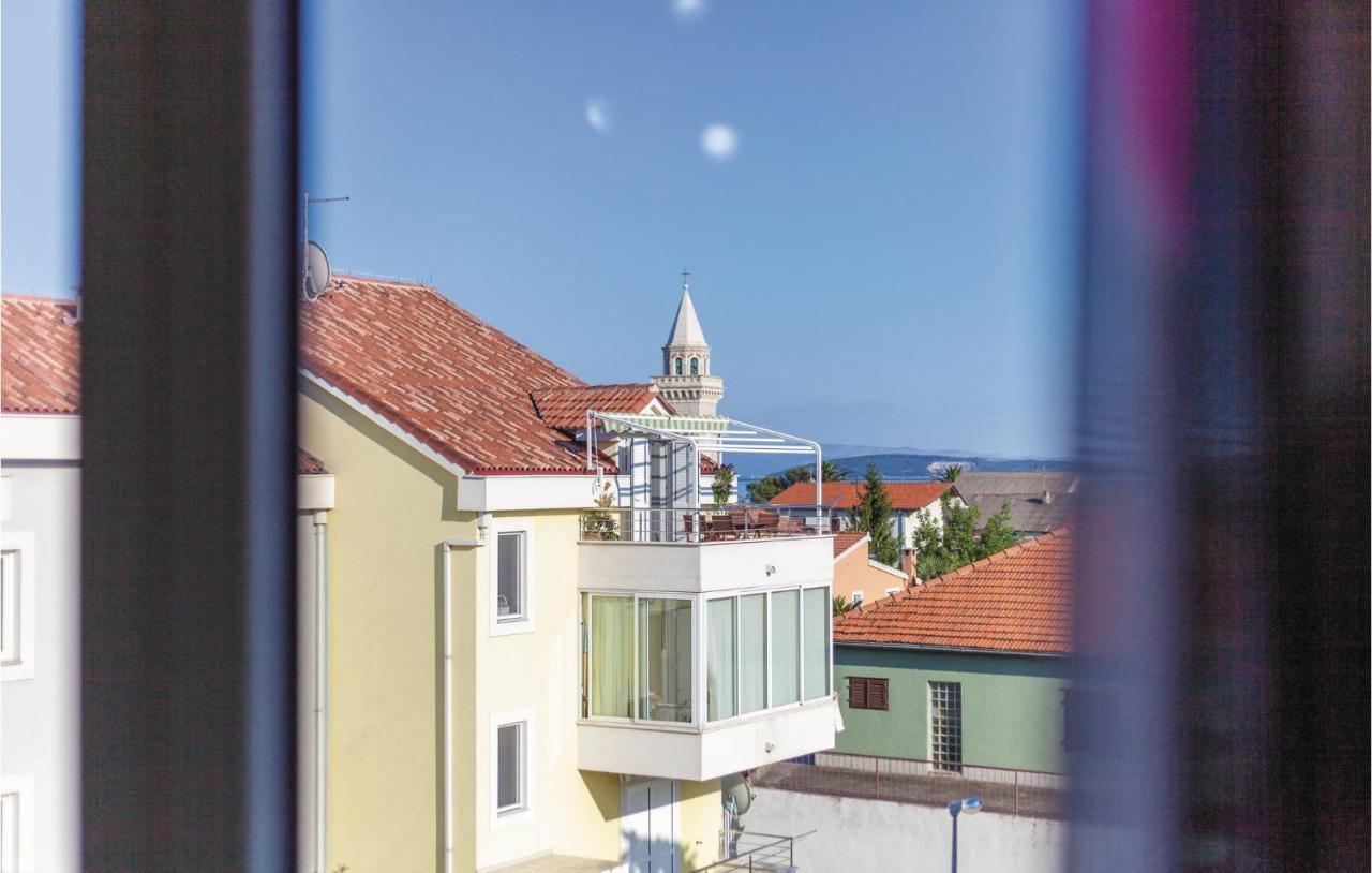 Lovely Apartment In Kastel Stafilic With Jacuzzi Kastela Exterior photo